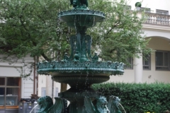 016c